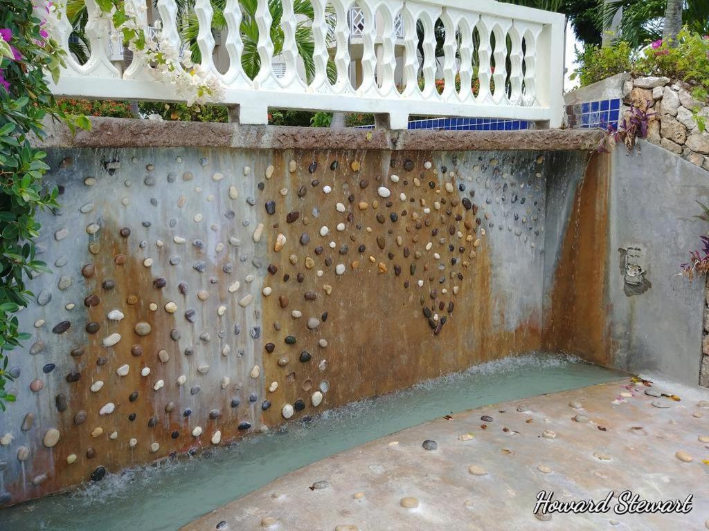 Sky Castles Apt H6 Ocho Rios Exterior photo