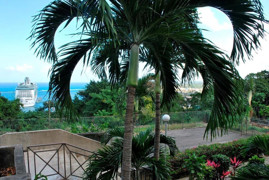 Sky Castles Apt H6 Ocho Rios Exterior photo